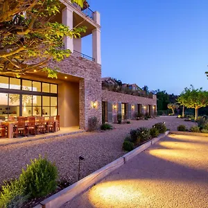 https://le-mas-saint-michel-grimaud.fr-provencehotel.com