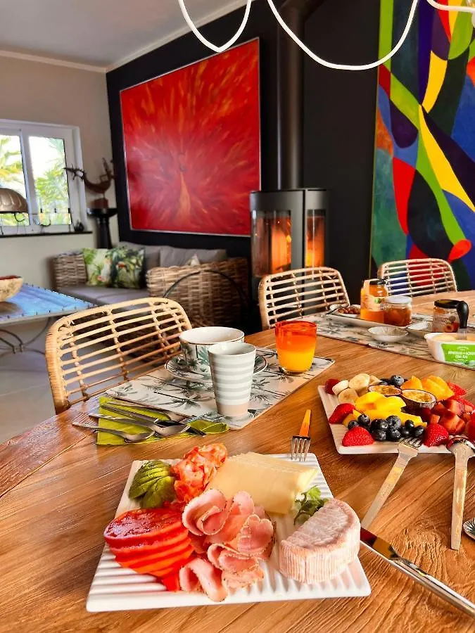 Palm View Guesthouse, Adults Only Luz Couette-café